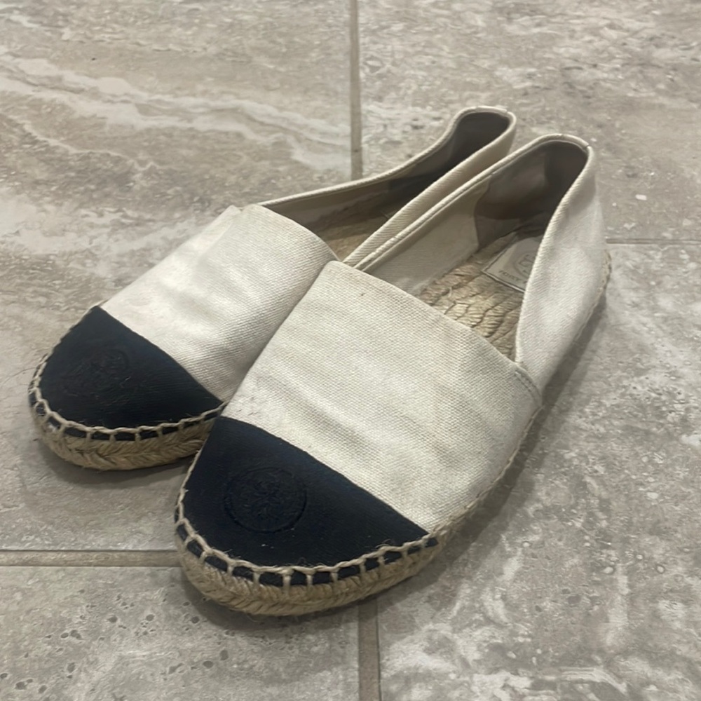 Tory Burch Canvas Color Block Flat Espadrille size‎ 8 Black And Tan